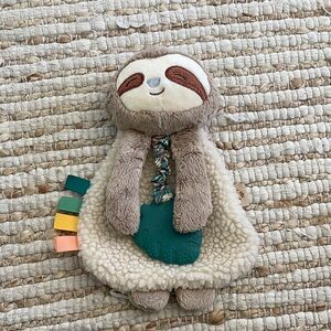 Itzy Ritzy Plush Sloth Teether Sensory Toy